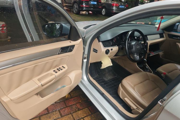 Used Volkswagen Bora 2013 1.6L Automatic Comfort Model Driver Seat