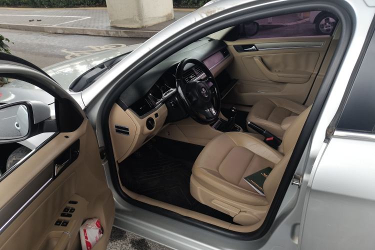 Used Volkswagen Bora 2013 1.6L Manual Comfort Model Driver Seat
