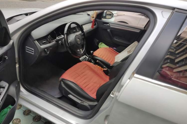 Used Volkswagen Bora 2013 1.6L Manual Comfort Model Driver Seat