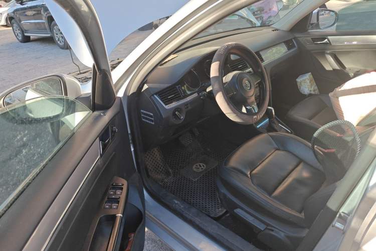 Used Volkswagen Bora 2013 1.6L Automatic Comfort Model Driver Seat