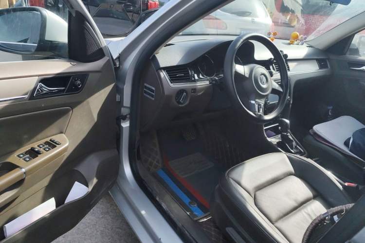 Used Volkswagen Bora 2013 1.6L Automatic Comfort Model Driver Seat