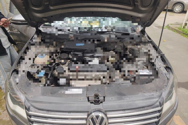 Used Volkswagen Bora 2013 1.6L Manual Comfort Model Engine Bay