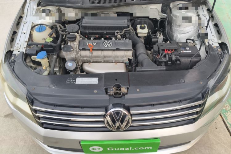Used Volkswagen Bora 2013 1.6L Automatic Fashion Model Engine Bay