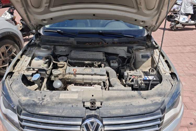 Used Volkswagen Bora 2013 1.6L Automatic Comfort Model Engine Bay