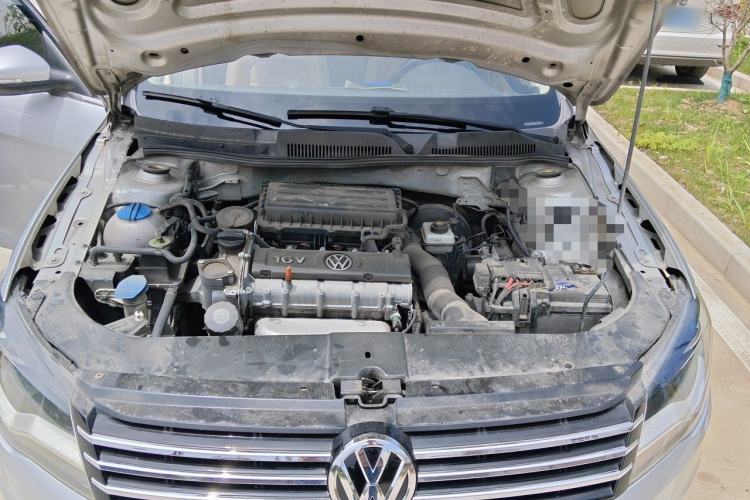 Used Volkswagen Bora 2013 1.6L Automatic Comfort Model Engine Bay