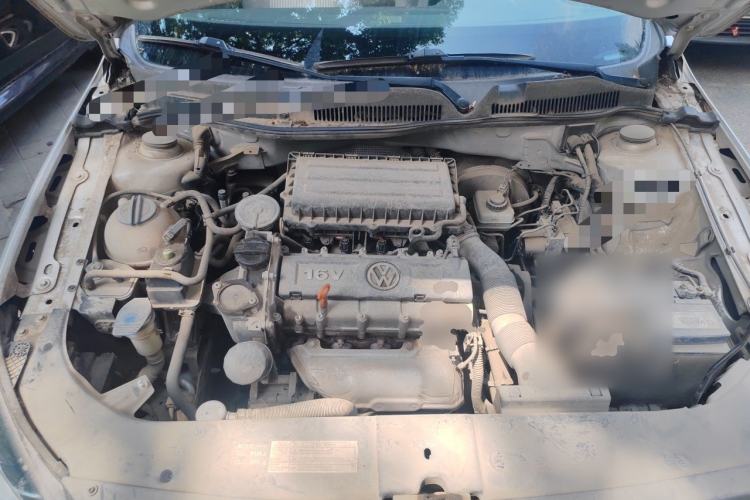 Used Volkswagen Bora 2013 1.6L Manual Fashion Edition Engine Bay