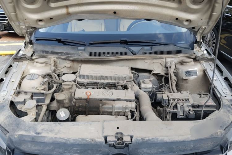 Used Volkswagen Bora 2013 1.6L Automatic Comfort Model Engine Bay