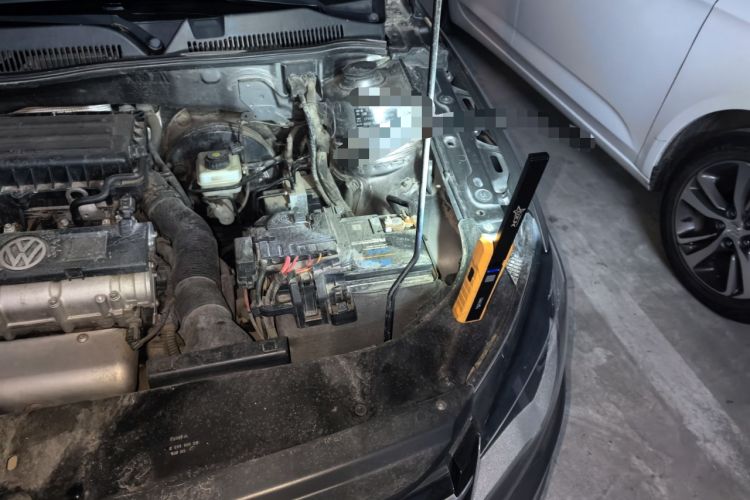 Used Volkswagen Bora 2013 1.6L Manual Comfort Model Engine Bay Left