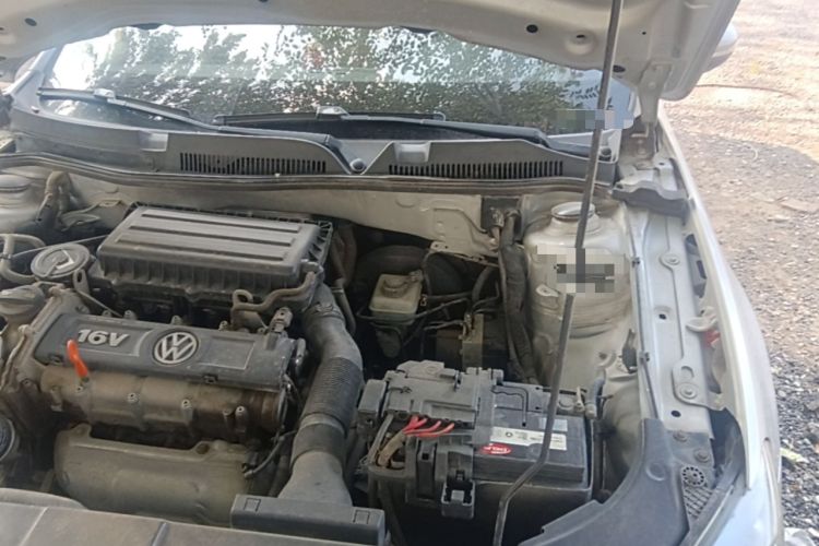 Used Volkswagen Bora 2013 1.6L Manual Comfort Model Engine Bay Left