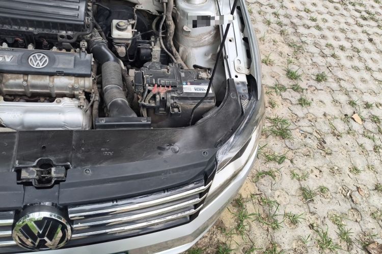 Used Volkswagen Bora 2013 1.6L Automatic Comfort Model Engine Bay Left