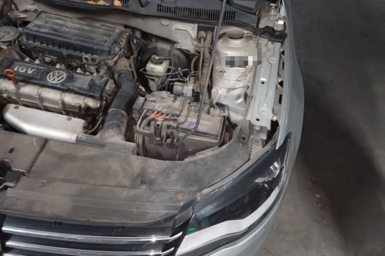 Used Volkswagen Bora 2013 1.6L Automatic Comfort Model Engine Bay Left