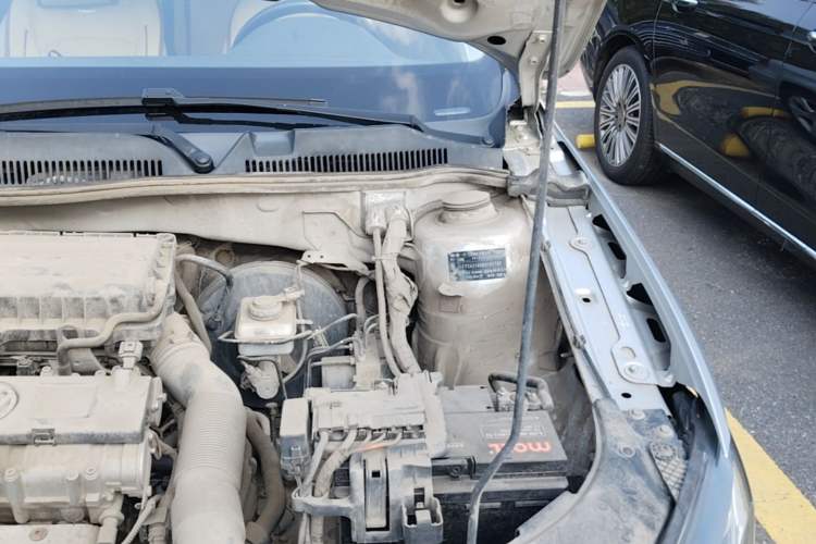 Used Volkswagen Bora 2013 1.6L Automatic Comfort Model Engine Bay Left