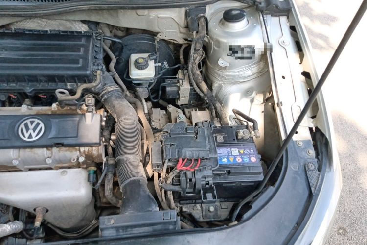 Used Volkswagen Bora 2013 1.6L Automatic Comfort Model Engine Bay Left
