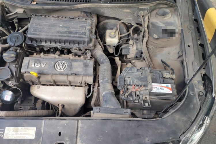 Used Volkswagen Bora 2013 1.6L Manual Comfort Model Engine Bay Left
