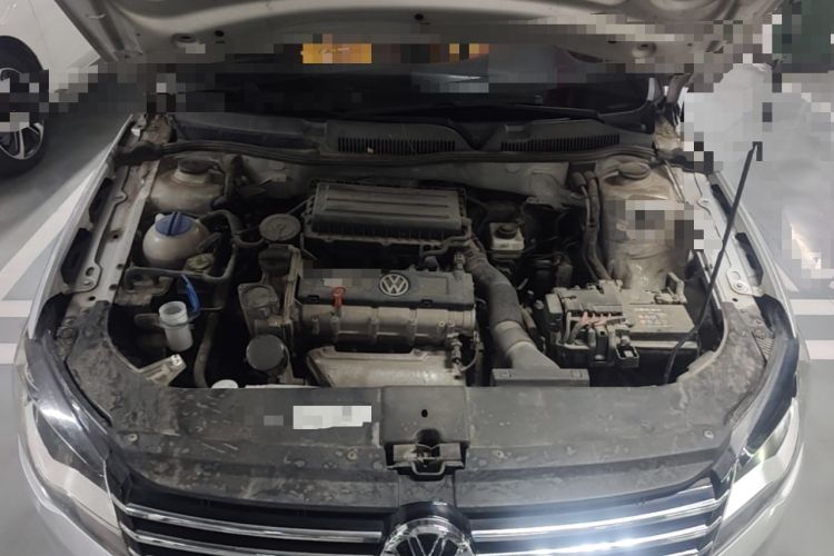 Used Volkswagen Bora 2013 1.6L Automatic Comfort Model Engine Bay