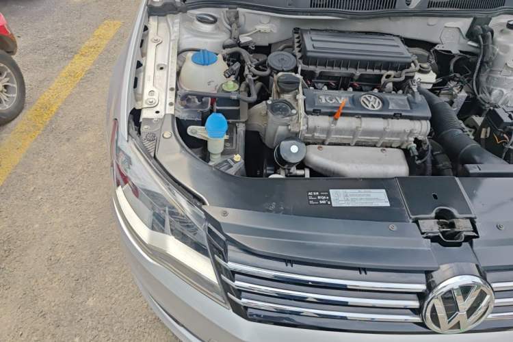 Used Volkswagen Bora 2013 1.6L Automatic Comfort Model Engine Bay Right
