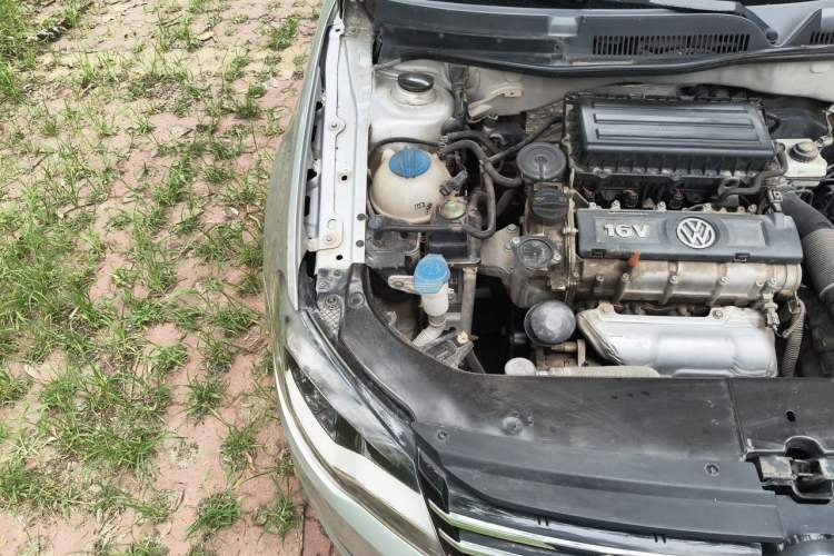 Used Volkswagen Bora 2013 1.6L Automatic Comfort Model Engine Bay Right