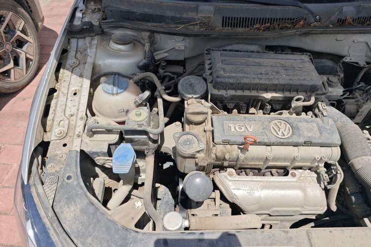 Used Volkswagen Bora 2013 1.6L Automatic Comfort Model Engine Bay Right