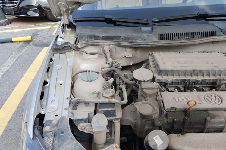 Used Volkswagen Bora 2013 1.6L Automatic Comfort Model Engine Bay Right