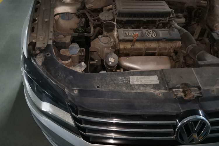 Used Volkswagen Bora 2013 1.6L Automatic Comfort Model Engine Bay Right