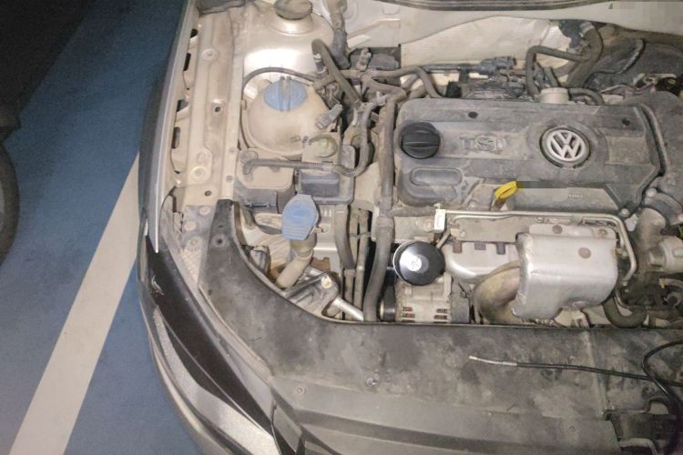 Used Volkswagen Bora 2013 1.4T Manual Comfort Model Engine Bay Right