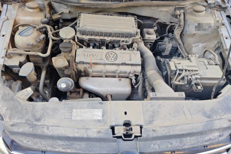 Used Volkswagen Bora 2013 1.6L Automatic Fashion Model Engine Bay