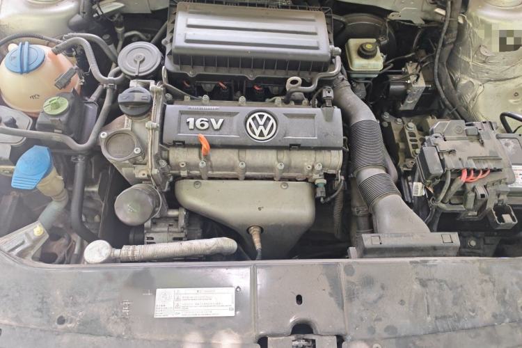 Used Volkswagen Bora 2013 1.6L Automatic Fashion Model Engine Bay