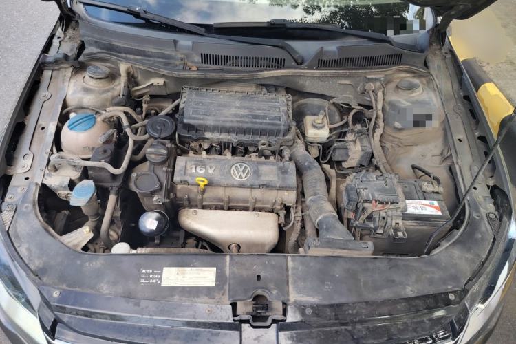 Used Volkswagen Bora 2013 1.6L Manual Comfort Model Engine Bay