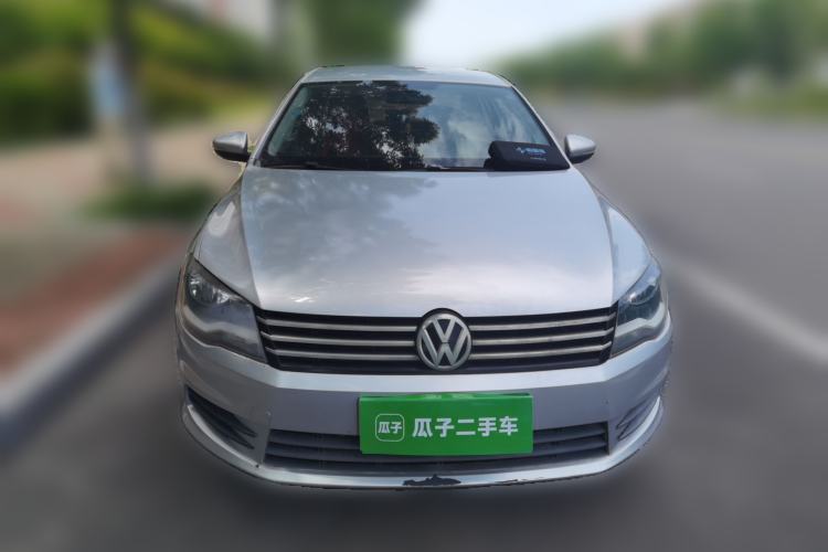 Used Volkswagen Bora 2013 1.6L Manual Fashion Edition Front