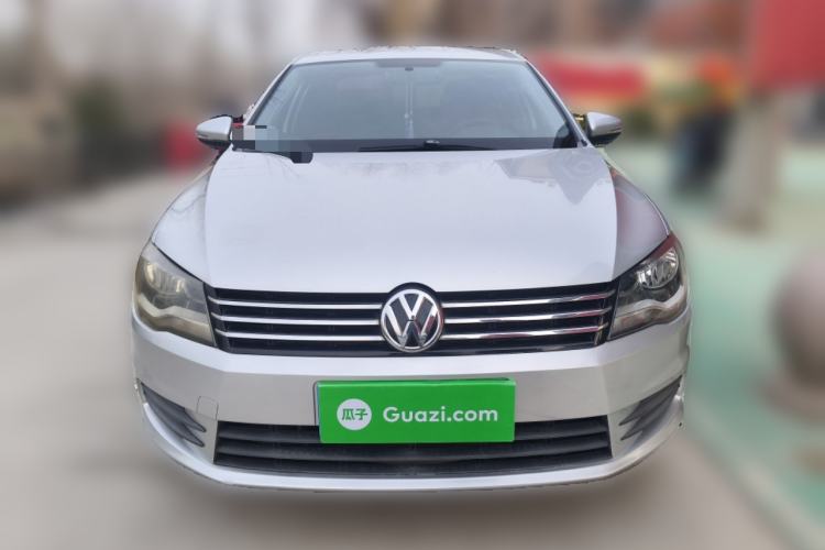 Used Volkswagen Bora 2013 1.6L Automatic Fashion Model Front