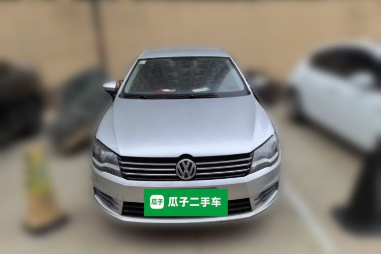 Used Volkswagen Bora 2013 1.6L Manual Fashion Edition Front