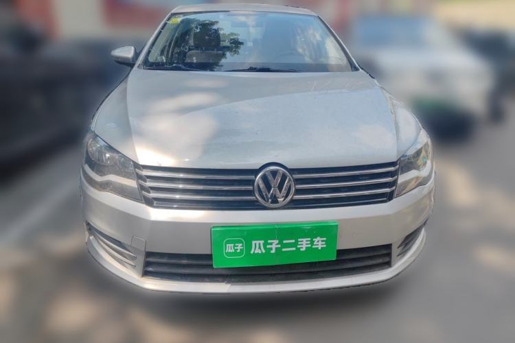 Used Volkswagen Bora 2013 1.6L Manual Fashion Edition Front