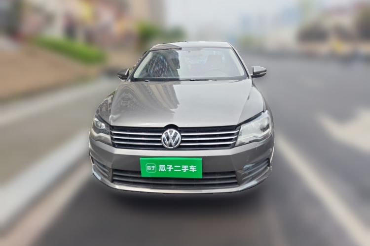 Used Volkswagen Bora 2013 1.6L Manual Fashion Edition Front