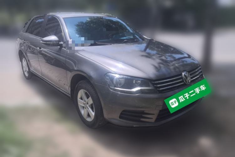 Used Volkswagen Bora 2013 1.6L Manual Fashion Edition Front Right 45 Deg