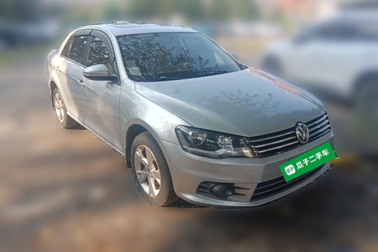 Used Volkswagen Bora 2013 1.6L Manual Comfort Model Front Right 45 Deg