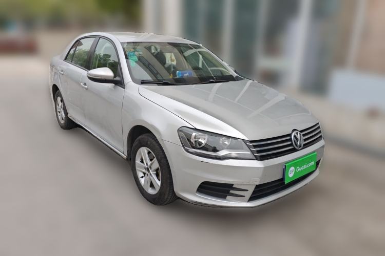 Used Volkswagen Bora 2013 1.6L Automatic Fashion Model Front Right 45 Deg