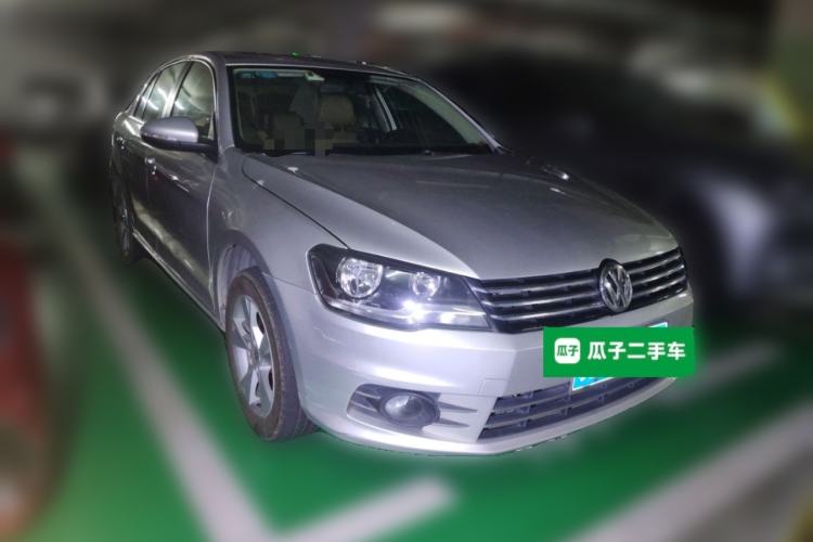 Used Volkswagen Bora 2013 1.6L Automatic Comfort Model Front Right 45 Deg