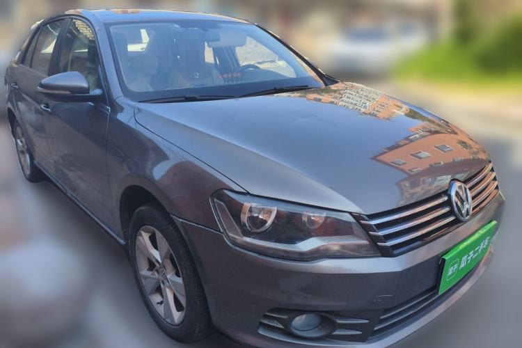 Used Volkswagen Bora 2013 1.6L Manual Comfort Model Front Right 45 Deg