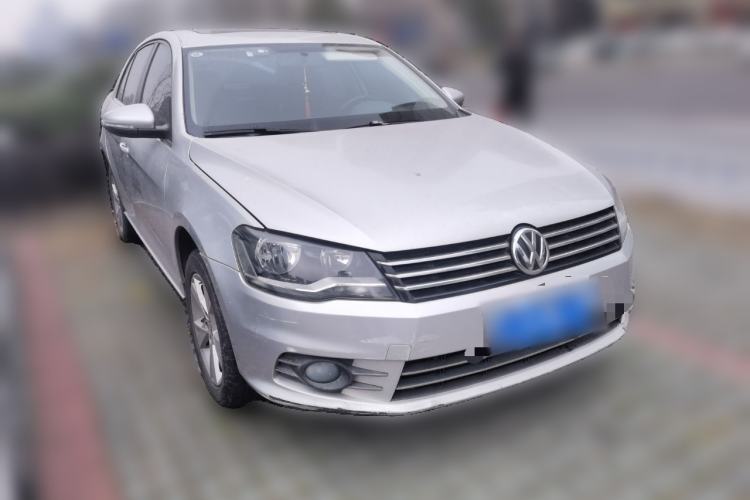 Used Volkswagen Bora 2013 1.6L Manual Comfort Model Front Right 45 Deg