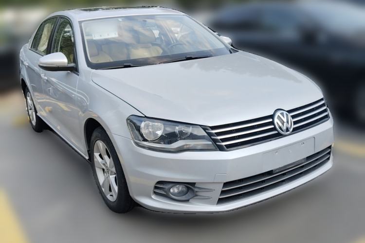 Used Volkswagen Bora 2013 1.6L Automatic Comfort Model Front Right 45 Deg