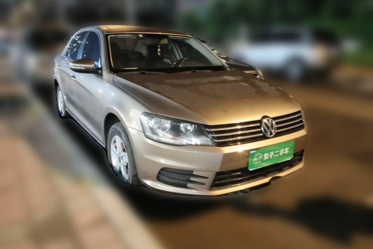 Used Volkswagen Bora 2013 1.6L Automatic Fashion Model Front Right 45 Deg