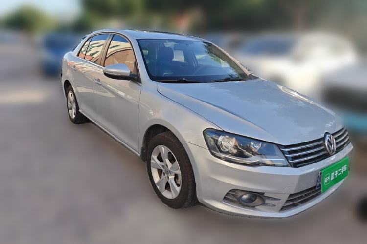 Used Volkswagen Bora 2013 1.6L Automatic Comfort Model Front Right 45 Deg