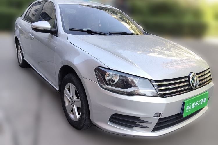 Used Volkswagen Bora 2013 1.6L Manual Fashion Edition Front Right 45 Deg