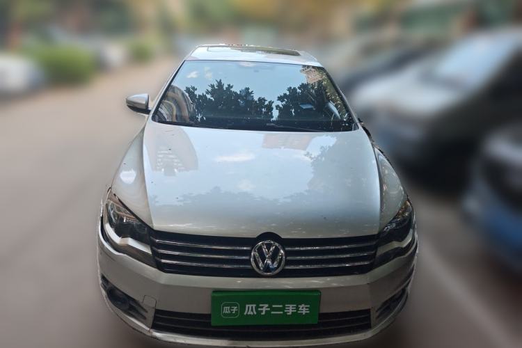Used Volkswagen Bora 2013 1.6L Manual Fashion Edition Front