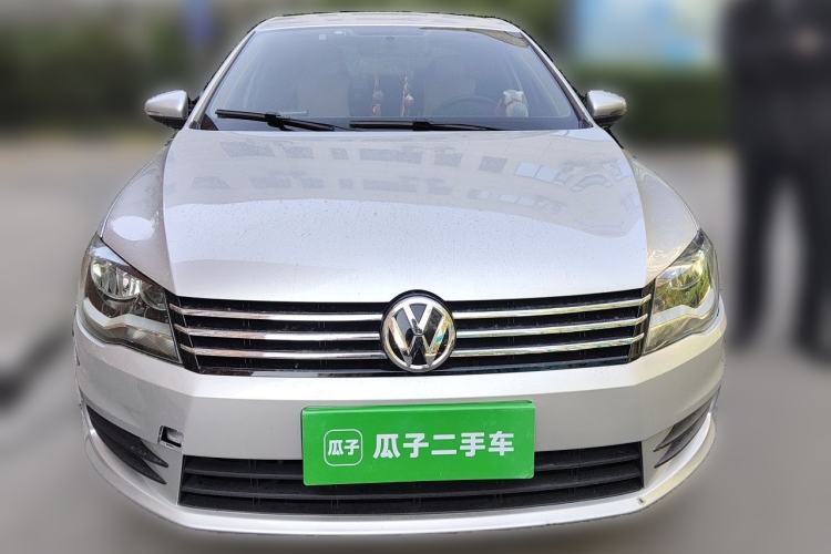 Used Volkswagen Bora 2013 1.6L Manual Fashion Edition Front