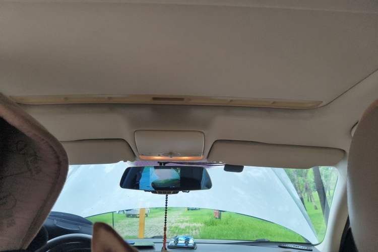 Used Volkswagen Bora 2013 1.6L Automatic Comfort Model Headliner
