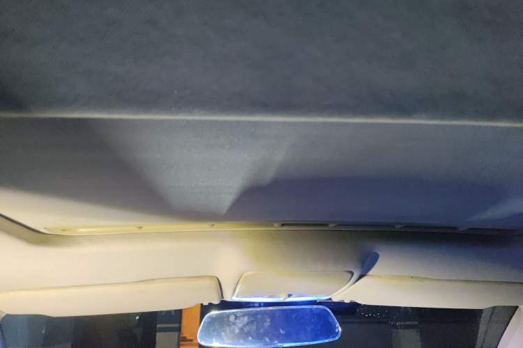 Used Volkswagen Bora 2013 1.4T Manual Comfort Model Headliner