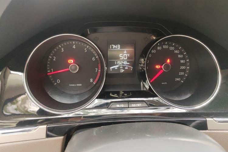 Used Volkswagen Bora 2013 1.6L Manual Comfort Model Instrument Cluster