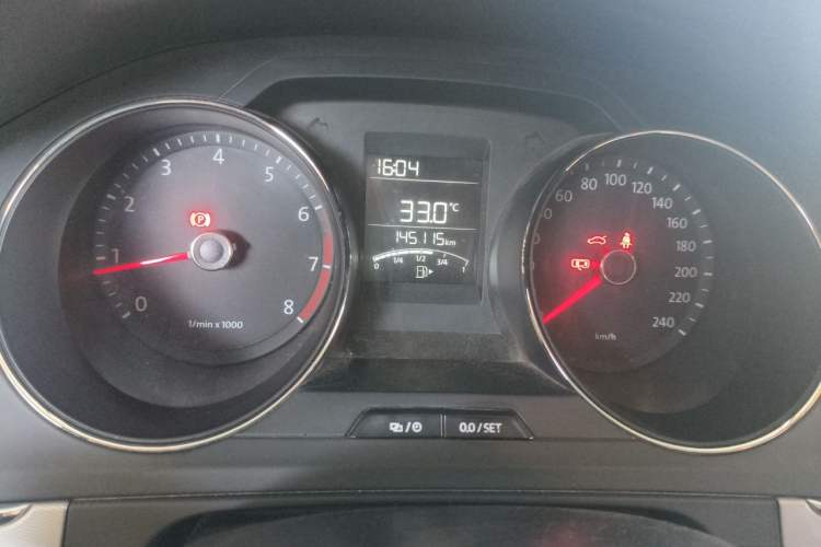 Used Volkswagen Bora 2013 1.6L Manual Fashion Edition Instrument Cluster