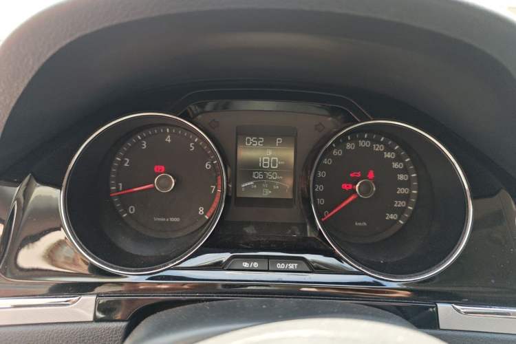 Used Volkswagen Bora 2013 1.6L Automatic Comfort Model Instrument Cluster
